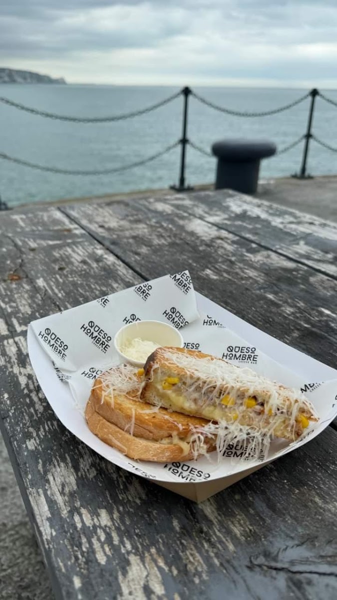 Queso Hombre Photos 2